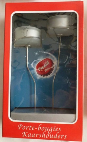 9116-1 coca cola kaarshouder zilveren voet € 2,50.jpeg